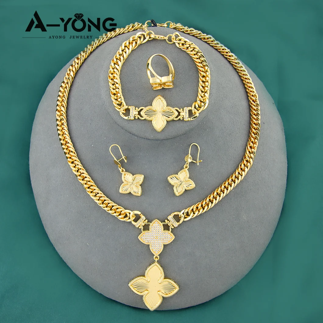 Fashion Design Clover Jewelry Sets Cuban Link Chain Gold Plated Jewelry Set for Women